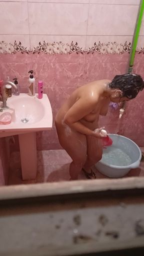 I Made a Video of Bhabhi Taking Bath