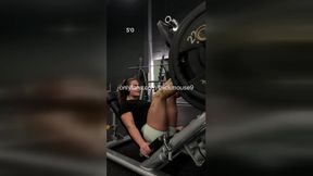 18-Year-Old Gym Girl Accidentally Flashes Tight Pussy During Live Stream