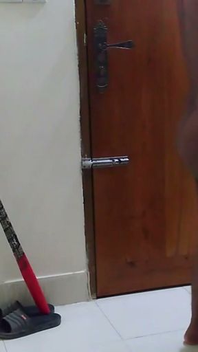 kamvali moti gand sexy housewife ko choda aur gand fad dia   Clip 2