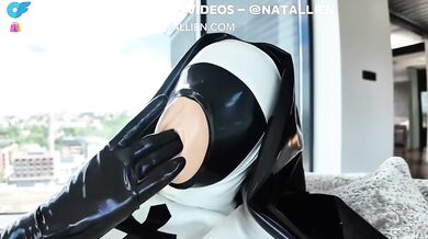 Heavy Latex Rips Her Raw As Femdom Crushes Her Guts During Hardcore Masturbation