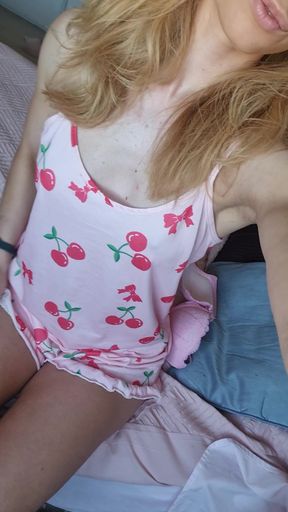Pj flash shows off her tight body