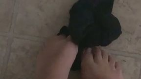 Foot Worship Fantasy on The Toilet