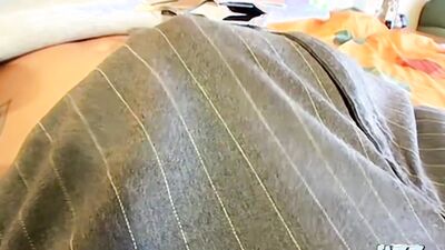 Hot Kelly Cooper Wanking Solo While Wearing A Condom