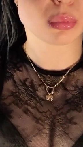 Wet Lips Massage Fetish