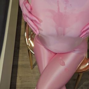 SpandexQueen sucks dick, comes twice and makes him cum on her pink spandex suit