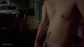 駐車場でオナニー