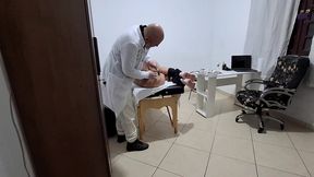 a milf gets fingered by the proctologist during an anal exam.