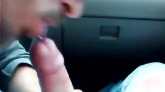 Amateur bear daddy gives stranger a blowjob and handjob