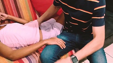 Fui a casa da minha aluna explicar um trabalho sobre sexualidade e foda muito a buceta apertadinha dela