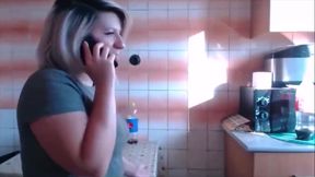BBW eva36d Eats an entire goose and then gets kissed by girlfriend