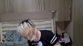 enteado femboy acaba de se descobrir e perde a virgindade para o tiozao