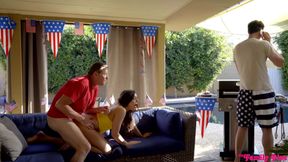 Fourth of July Family Fuck - S3:e3