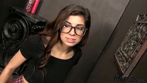 MOFOZO.com - Young Amateur Enjoys Sucking A Big Dick