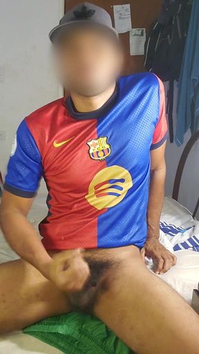 Hi, My Name Is Charly, I'm 22cm and I'm Active, I Masturbate with Both Hands