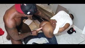 montador casado dando o cu pro negao cafucu no pelo oz mendes parte 2