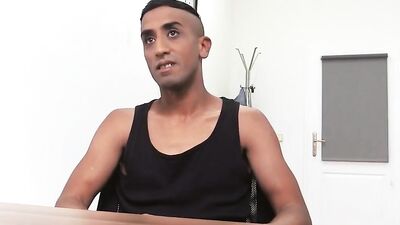 Gay casting couch candidate gives ass at his first interview