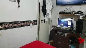 fui me masturbar e acabou virando um menage com meus amigos