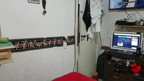 fui me masturbar e acabou virando um menage com meus amigos