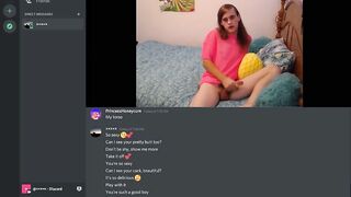 Princess Honeycum joins Discord to indulge in hot solo play with a kinky twist