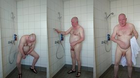 erotisches duschen in birkenstocks