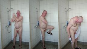 erotisches duschen in birkenstocks