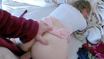 Stepdad fucks secret creampie into stepdaughter's tight wet pussy