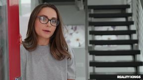 Aften Opal's Sensual Bedroom Creampie with Intense Heat