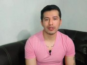 Recibo sexo oral del de 21 años de mi novia ! A las 3am en la sala a escondidas de mi mujer!