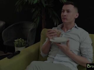 Wicked Novella Night Has Stepbro Doing Sit-Ups & Yoga Planting His Face Directly into Her Cunt - S39:E2