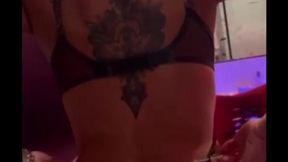 une video en duo ce soir ... tu aimes que la femme soit sur toi ses fesses ...