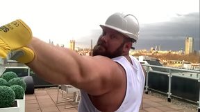 Builder solo flexing on site
