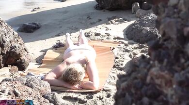 Blonde MILF gets pounded raw on Malibu beach day