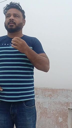 Indian Daddy Takes off His Clothes in Freezing Winter Fog