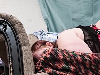 Quicky on the bed with the neighbor