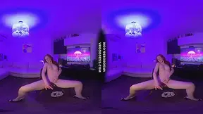 Late Night Striptease Dancer Lea Deep Glass Dildo Masturbation