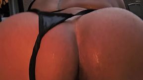 Big Ass Latina Luma rides cock in bathtub