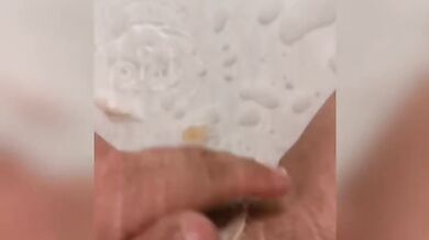Muschi rasieren rapid moans while shaving smooth