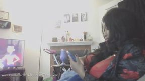 Unwind with Me – TV and Computer Time with Goddess MXDominion