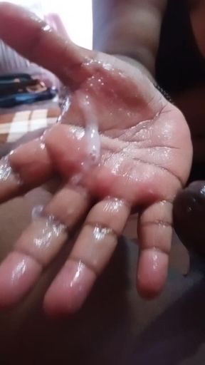 Handjob Cumshot of Sri Lankan Couple.