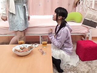 Nice-looking woman seriously tries to tempt another glamorous woman! Amateur lesbian pickup (2)