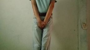 pantalones orinados con dos deliciosos orgasmos lleno de placer y felicidad