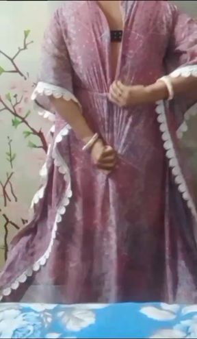 Priya sucking pusssy