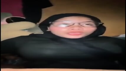 Hijab hitam doyan banget sama kontol