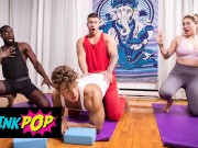 TWINKPOP - Muscular Yoga Instructor Clark Delgaty Can't Hold Himself With Felix Fox In His Class