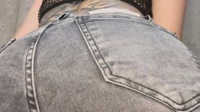 Farting in Jeans