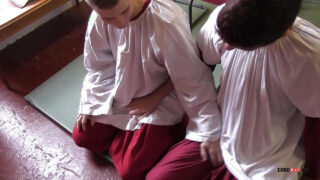 Vidéo fétichiste hardcore amateur des Européens Skylar Blu et Shaun Mann, gros pénis se faisant sodomiser