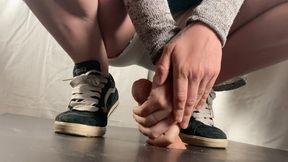 A Shoejob in old Vans sneakers - CBT, Footjob and Shoejob in well worn dirty Vans Snakers - slave - HD