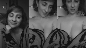 tu veux passee une soiree romantique avec moi et ma poitrine ?