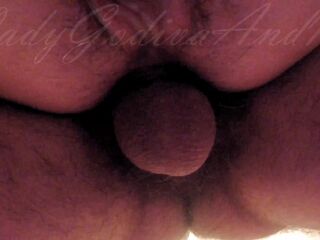 Urlo mentre mi gira il cazzo dentro il culo e lo riempie di piscia e sborra ???????????? LadyGodivaAndMe