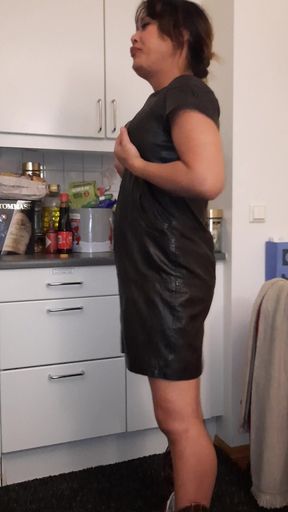 Leatherdress and Cowboy Boots